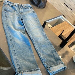 Straight leg size 28